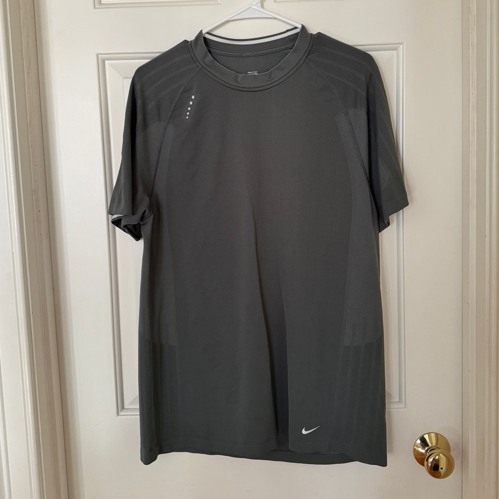 Nike Fit Dry Gray T-Shirt